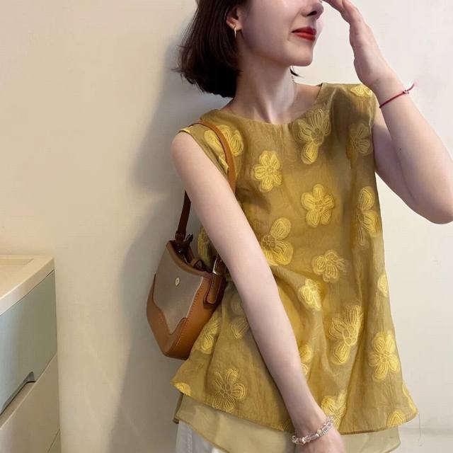 European Goods New Korean Style Fashion Round Neck Sleeveless Embroidered Flower