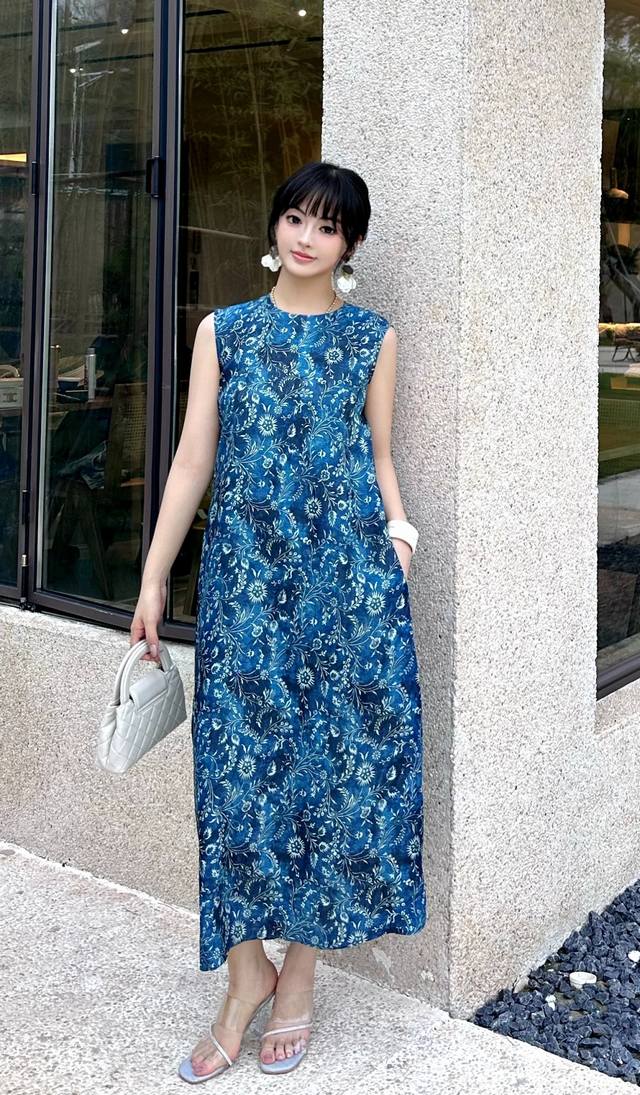 Blue And White Porcelain Silk Sangbo Satin Double Dyed Xiangyun Yarn Series Dres
