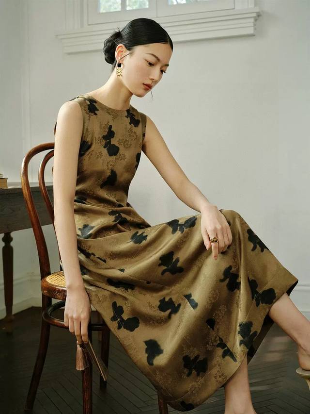 Popular Blue Tonight, Green Coffee Tomorrow And The Day After Tomorrow Mulberry