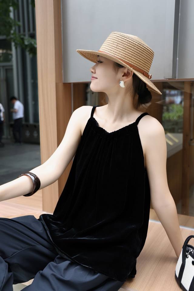 Hot-Selling Silk Velvet Vest Is Out 25 Spring And Summer New Silk Velvet Versati