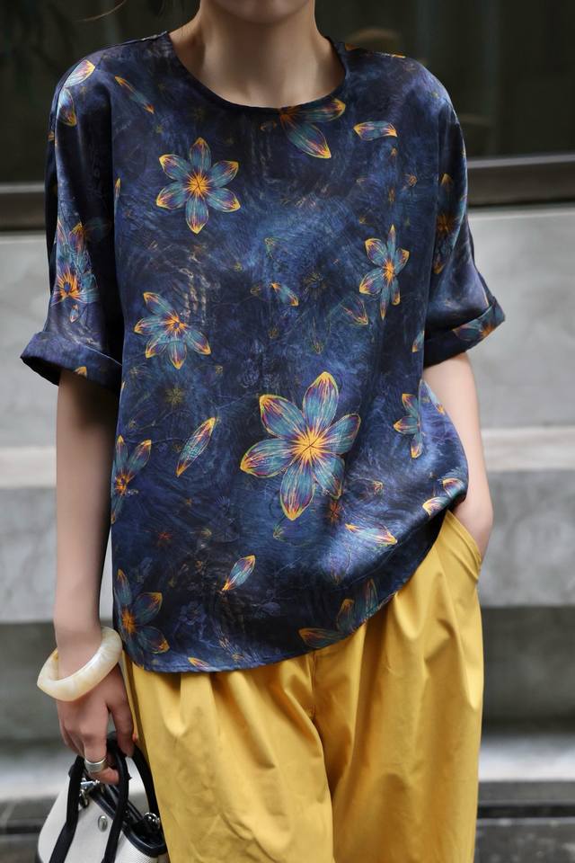 The Popular Silk Shantung Yarn Top Ordered By Customers Is Now Available. Retro