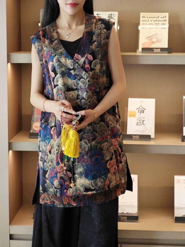 Invincible High-Quality Satin Turtle Print Pure Mulberry Silk Xiangyun Yarn Wide