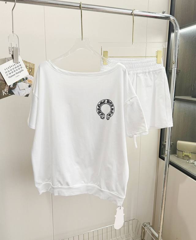 Product Name Chro* Hearts Chro* Hearts Off-Shoulder Shorts Set Size Ml Color Whi