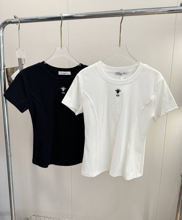 Product Name Dio* Sweet Girl Bee Logo Embroidered Short Sleeve Size Sml Color Wh