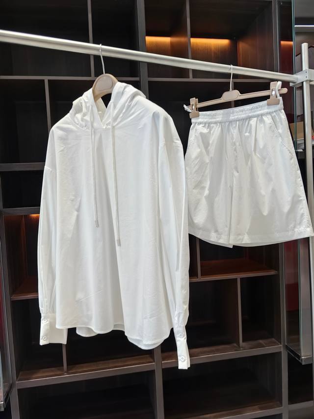 Size Sml The Same Sunscreen Suit As Jnby A Gentle And Clean White Color A Clean