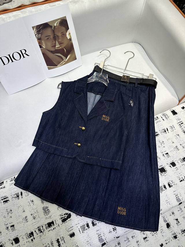 dior* 25Ss New Denim Vest Pleated Skirt Suit With Letter Embroidery Decoratio