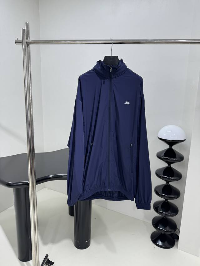 New Activewear Stretch Sports Jacket Customized High-Density Mesh Stretch Nylon