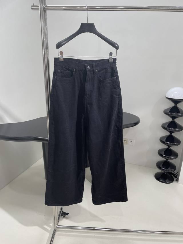 New Arrival Crotch Jeans Large Baggy Japanese Denim Mid-Rise Design B Logo Denim