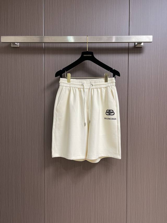 balenciaga Interlocking Print Sports Shorts Are Made Of Customized Cotton Ter