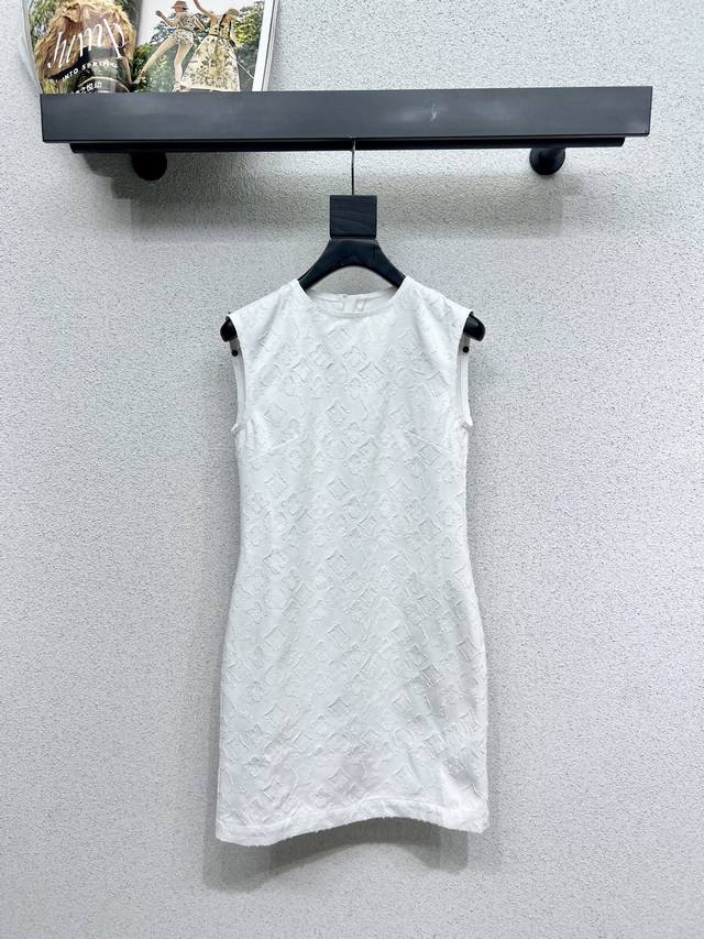 l Series Of Jacquard Denim Sleeveless Dresses. The Whole Series Is So Beautif
