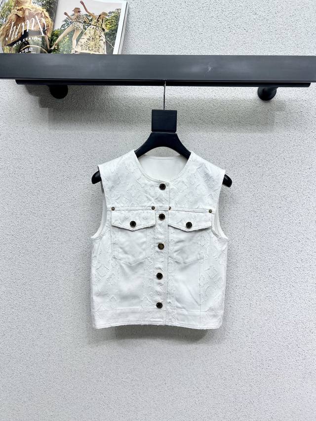 l A Series Of Jacquard Denim Vests, Tops And Jackets. The Whole Series Is So