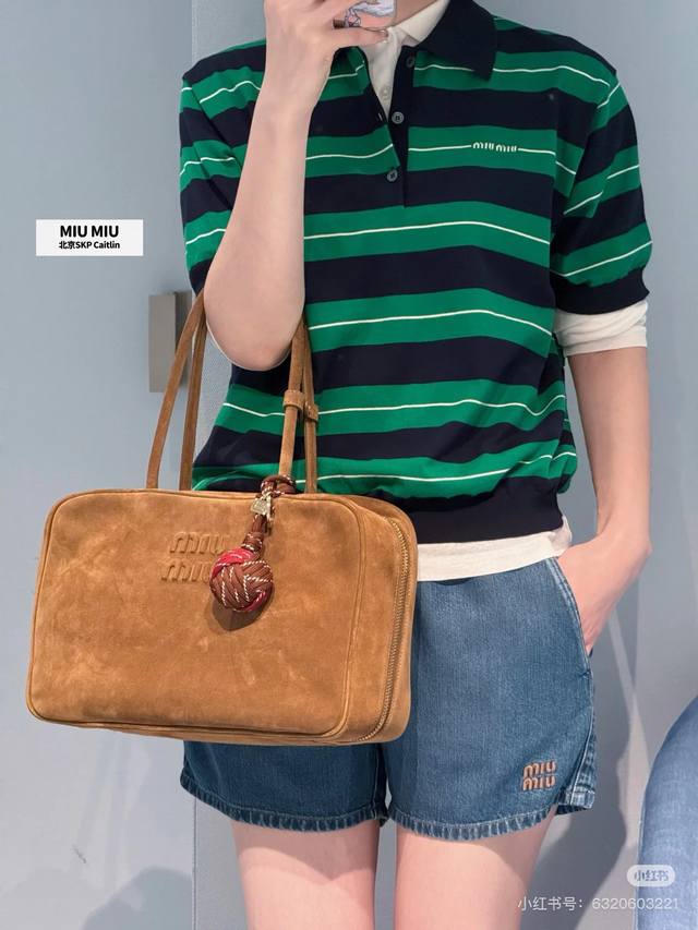 miumi* 25Ss New Spring And Summer Striped Polo Knitted Short-Sleeved Tops. Or