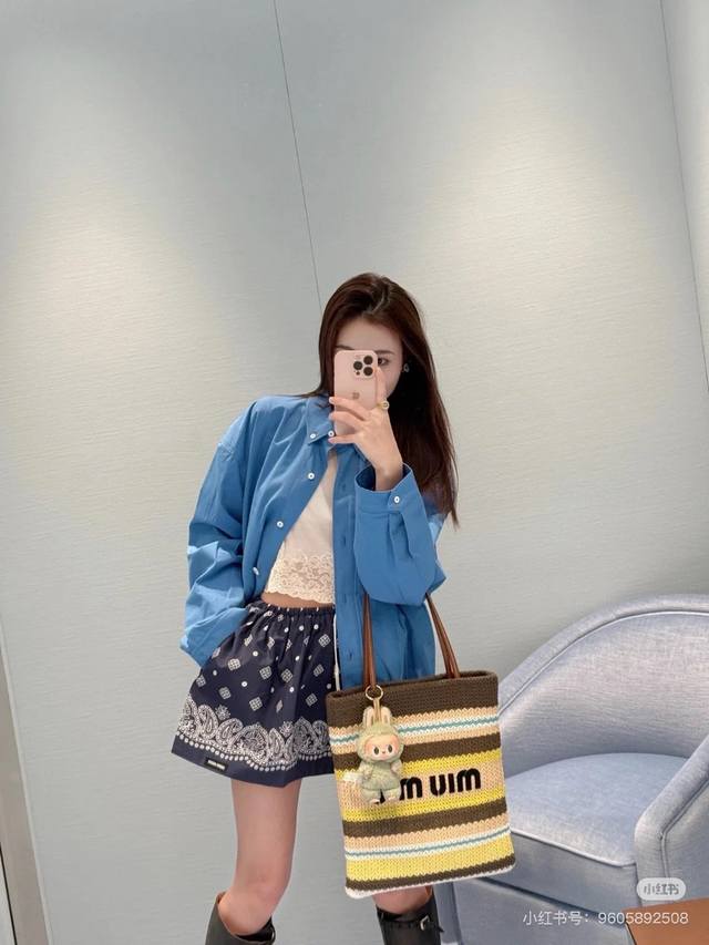 miumi* 25Ss Spring And Summer New Intellectual Jacket, Silhouette Coat, Origi