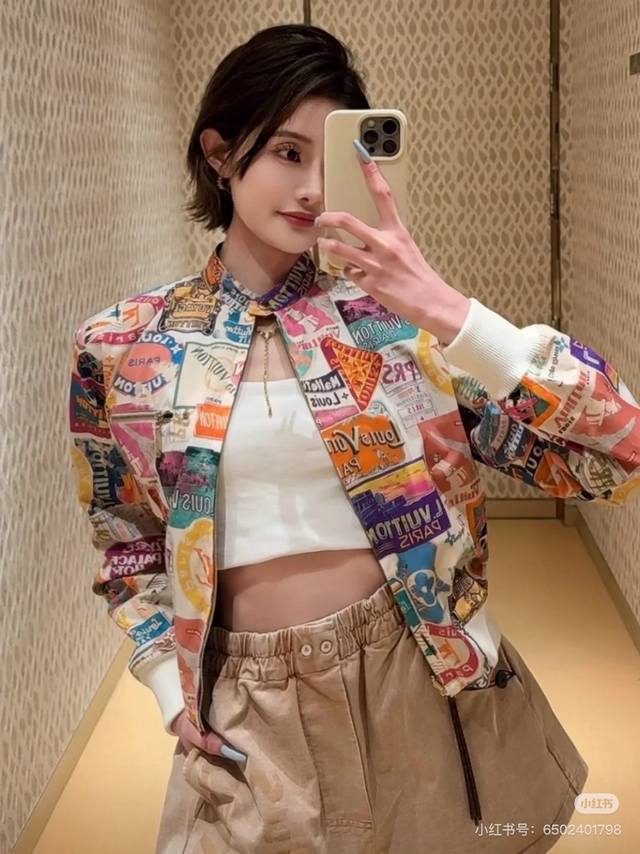 louis Vuitto*2025 New Product, Reversible Badge Printed Flight Jacket, Origin