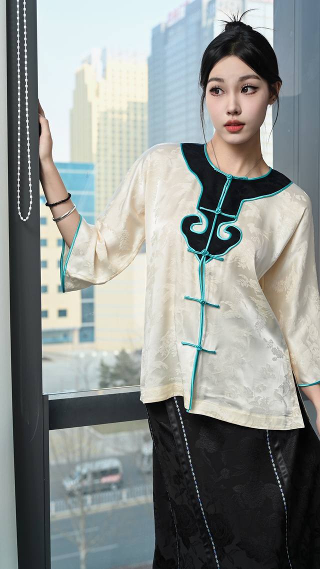 Jacquard Contrast Color Chinese Top Viscose Fabric Sml