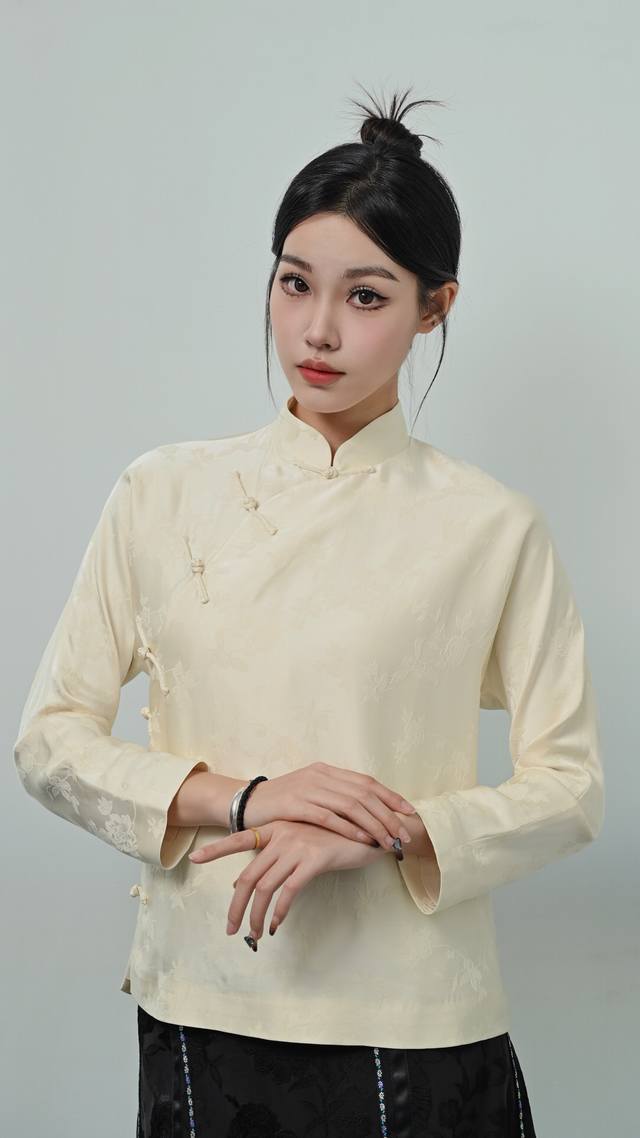 Jacquard Chinese Style Oblique Collar Button Top Viscose Fiber Sml