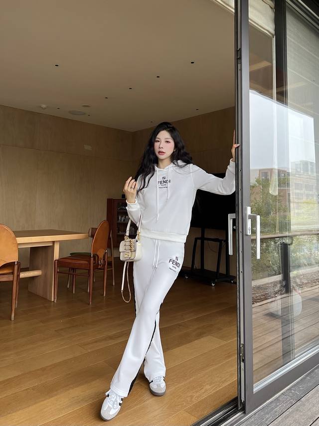 Suit Hooded Sweatshirt Casual Style Suit Imported Material Top Zipper Chest Embr