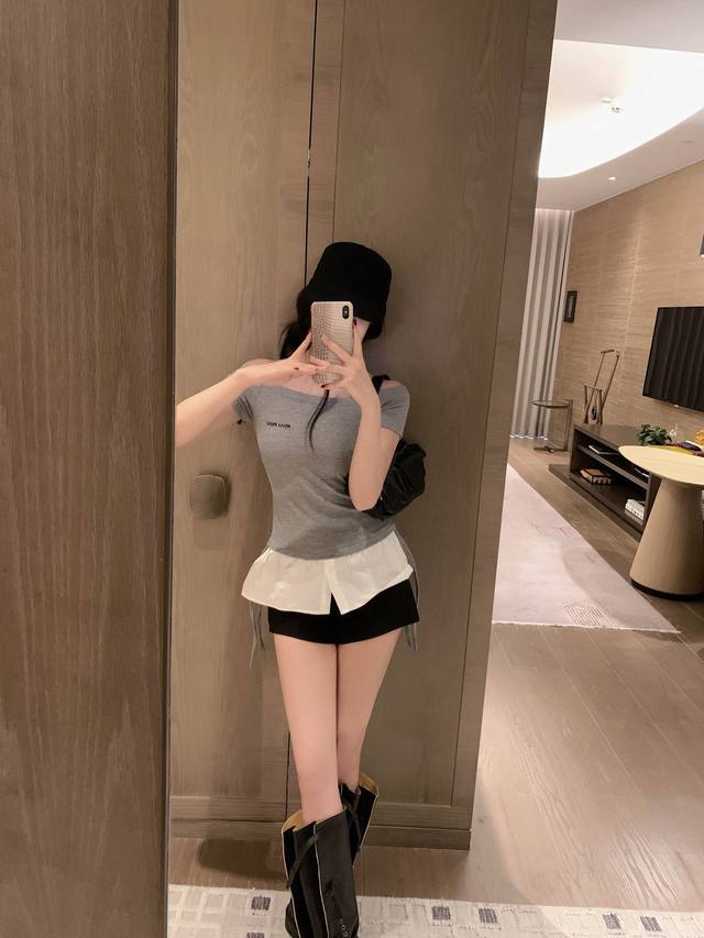 Model Real Shot Has Been Added To The Protection Item No. 10893 Off-Shoulder Dra