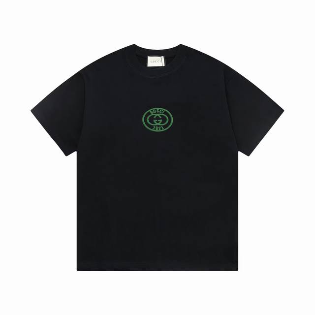 gucci New T-Shirt On Sale Gucci Logo Print Reverse Label Design On The Back 1