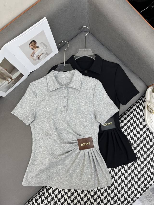 New Item No. 11142 Lowe* 25Ss New Polo Shirt With Pleated Waist And Leather Patc