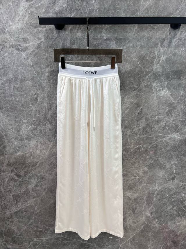 loew* 25Ss Spring And Summer New Satin Logo Embossed Casual Trousers | Exclus