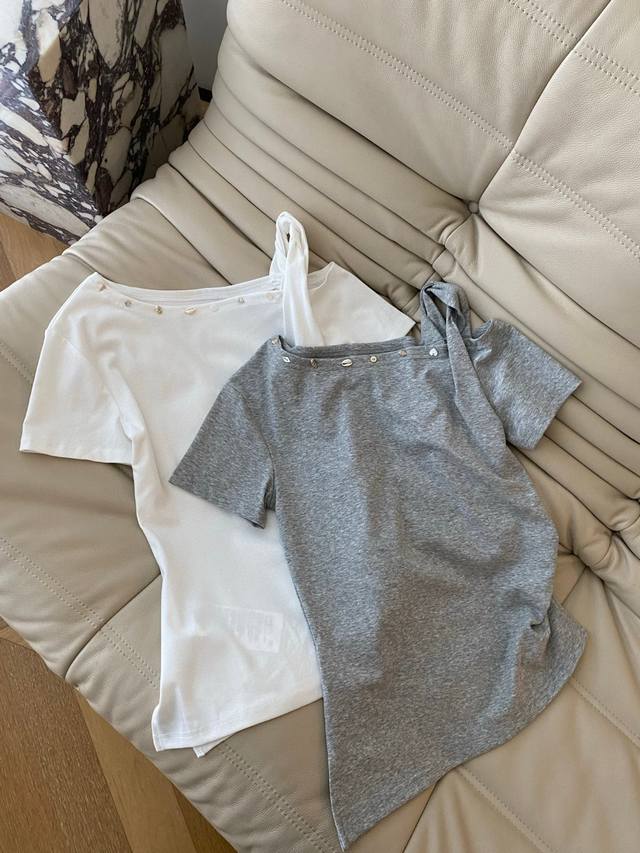 New Release 25Ss Knotted Off-Shoulder Short-Sleeved T-Shirt Made Of Pure Cotton