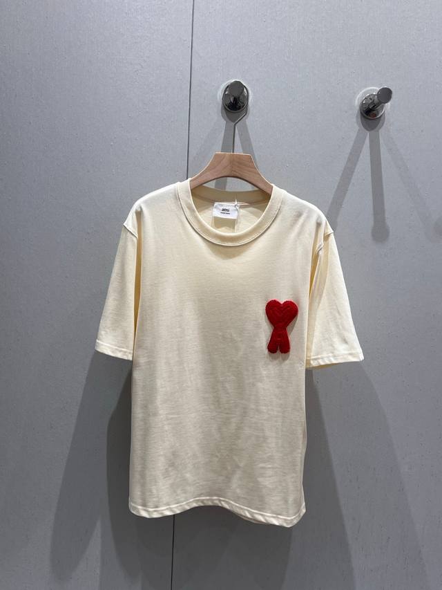 New Release 25Ss New Short-Sleeved Three-Dimensional Love Embroidery Round Neck