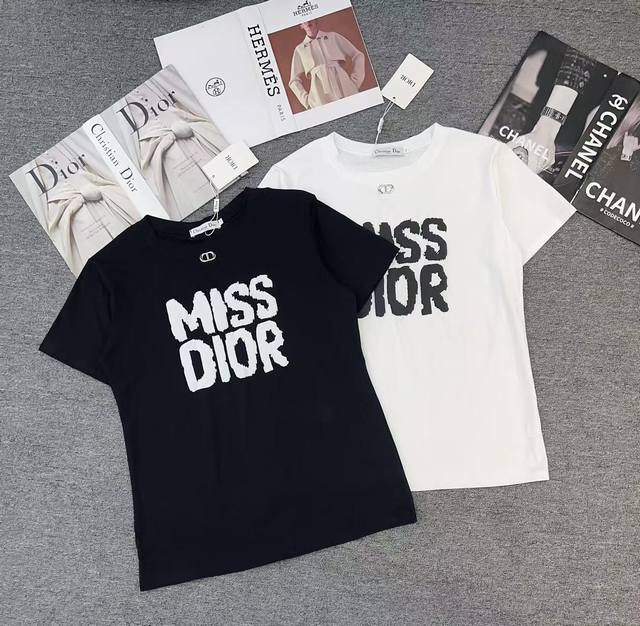 Summer Wear New Trend Brand T-Shirt Size Ml Spot P