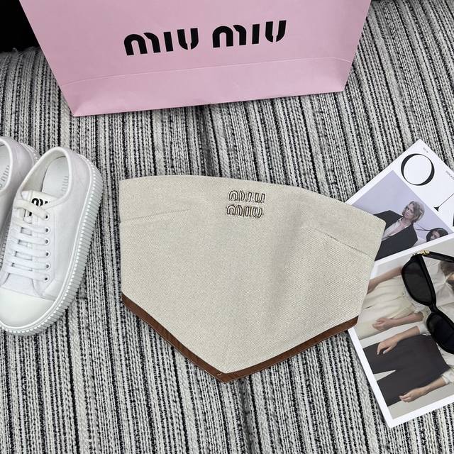 Highly Recommended Series Mu* New Style Leather-Bound Tube Top With Letter Patch