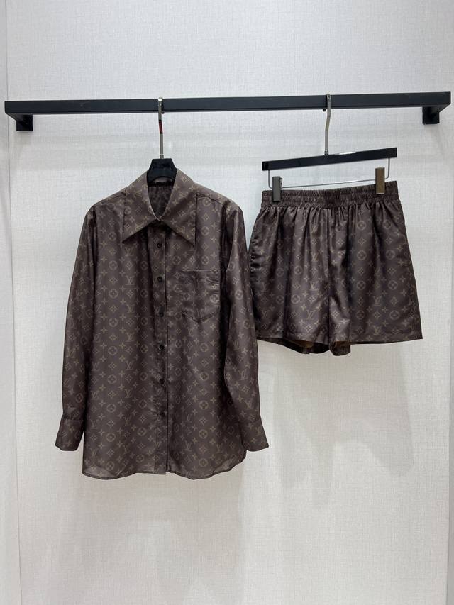 Strongly Recommends Lv*2025 Spring And Summer New Casual Suits. Full-Printed Poc