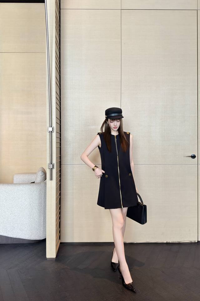 Strongly Recommends Lv*2025 Spring And Summer New Zipper Sleeveless Dress With D
