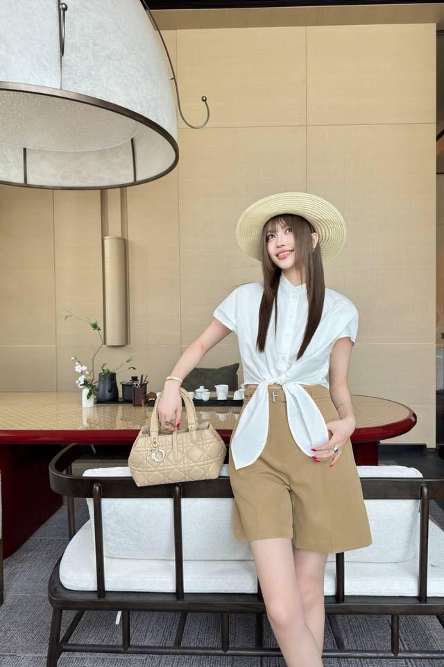 Highly Recommend Dio*2025 Spring And Summer New Style Pocket Belt Shorts Are Not