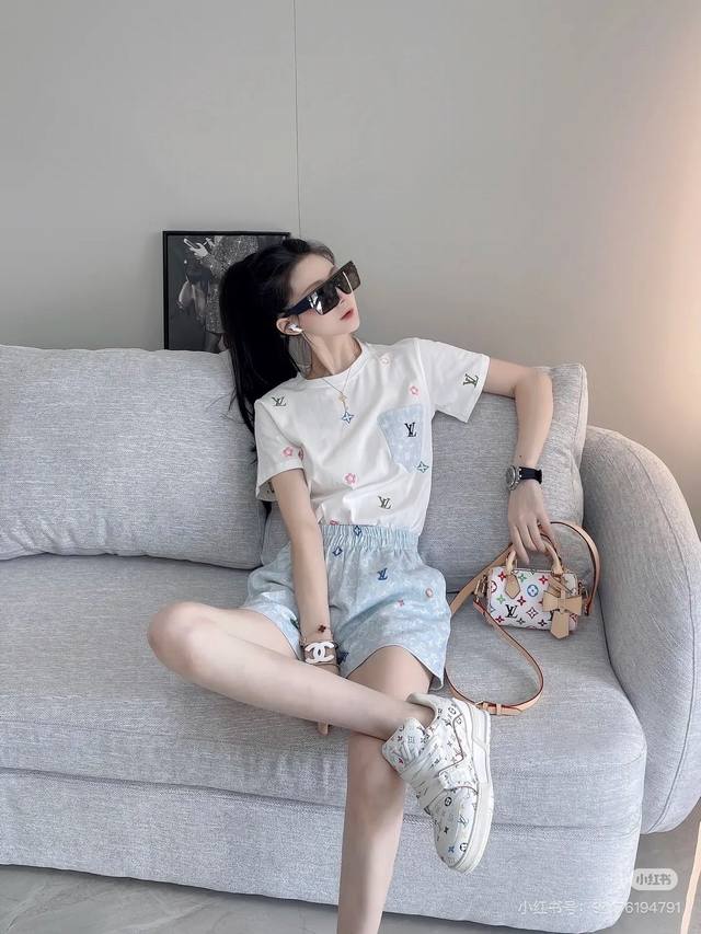 New Arrival Sisters, I Really Want To Praise This Summer Dress. The Fabric Is Su