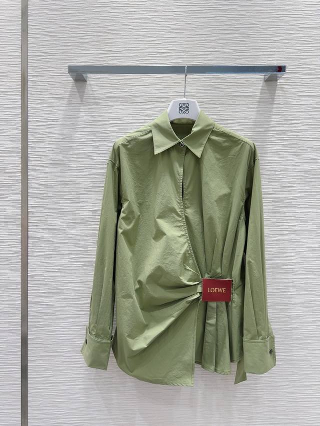 loe W* 2025Ss New Shirt Is Full Of Fashion And High-End Feeling. It Has Its O