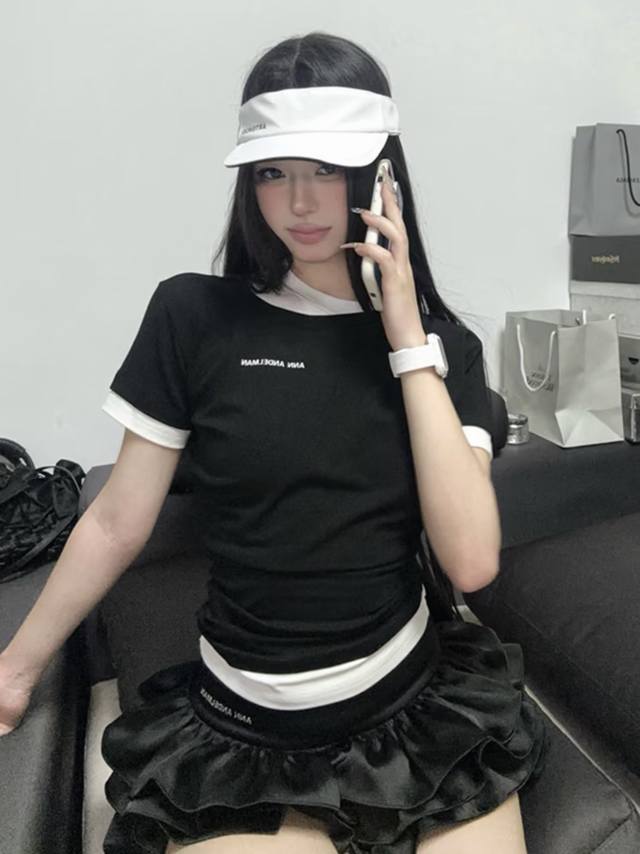 In Stock, Shipped Immediately Ann Andelma* Ann Fake Two-Piece Short-Sleeved Limi