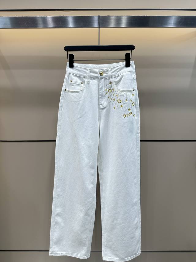 Style No.:82831 Dio 25 Summer New Behringer 10,000-Needle Embroidery Back Bee Le