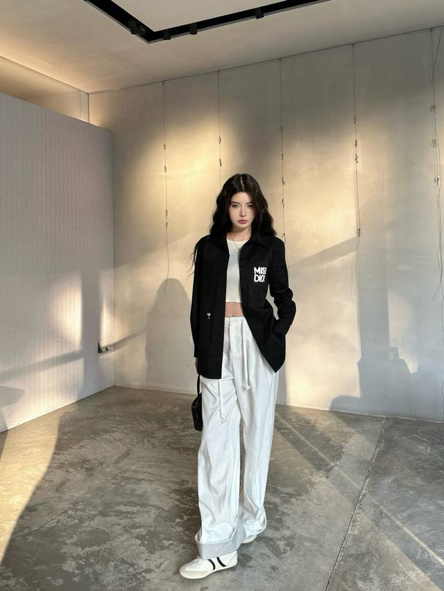 dio* Miss Series Shirt A Must-Have Shirt For Everyone Slimming And High-End,