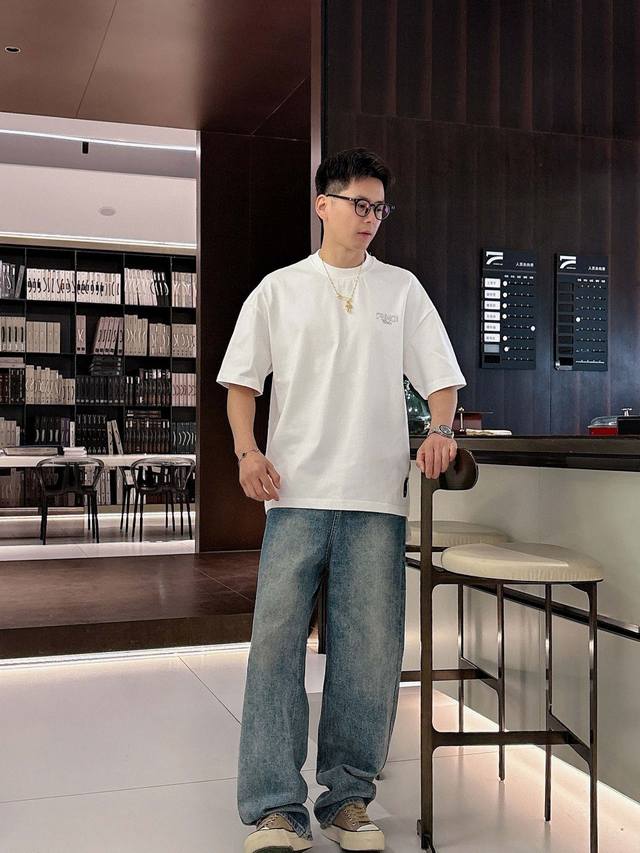 25Ss Fendi's New Round Neck Short-Sleeved T-Shirt Is Made Of 280G Double Yarn