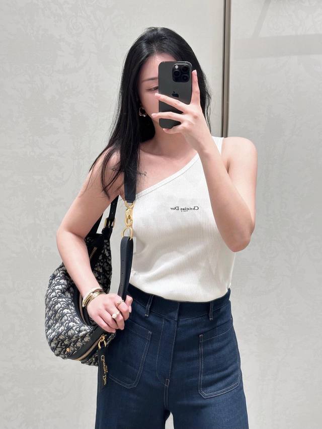 Knitted Vest D Home 25 Early Spring New Oblique Shoulder Letter Logo Embroidered
