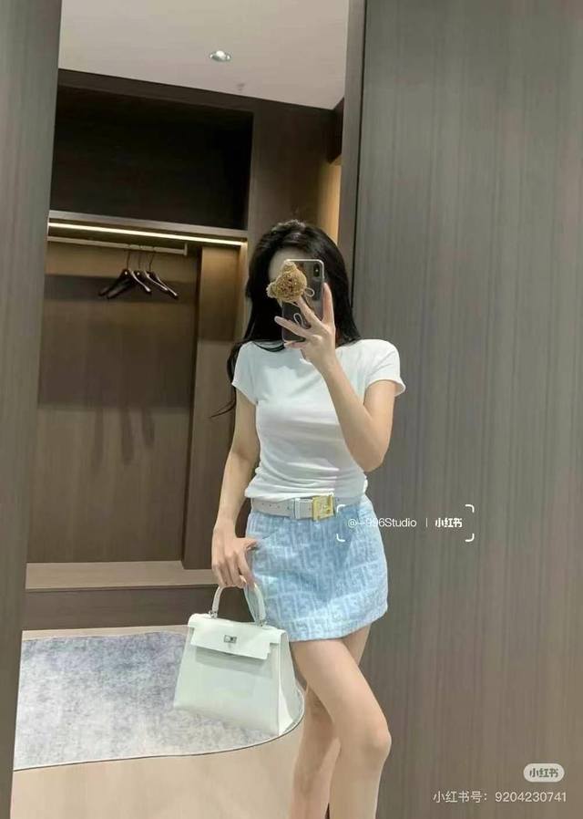 With Belt Fend* Denim Skirt With Full Logo Classic Logo With The Same Belt Very
