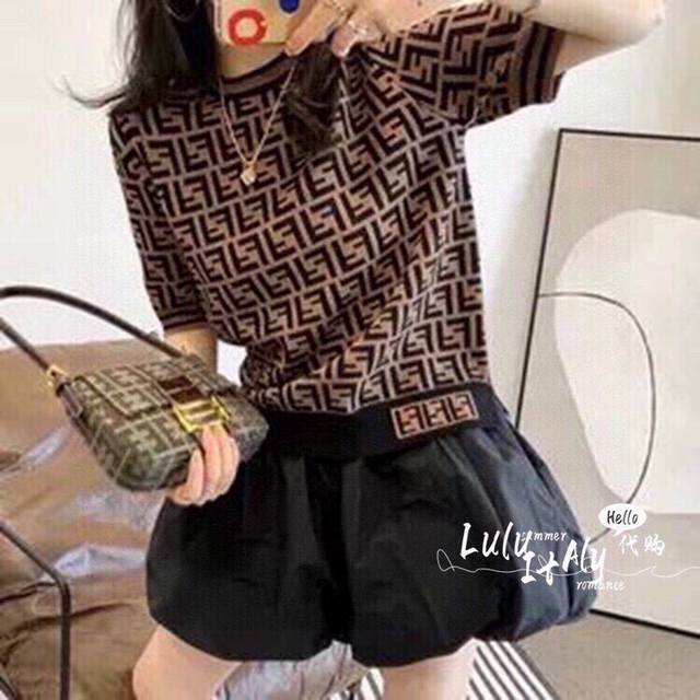 fend* Classic Old Flower Knitted Short Sleeves Black And Brown Color Makes Yo