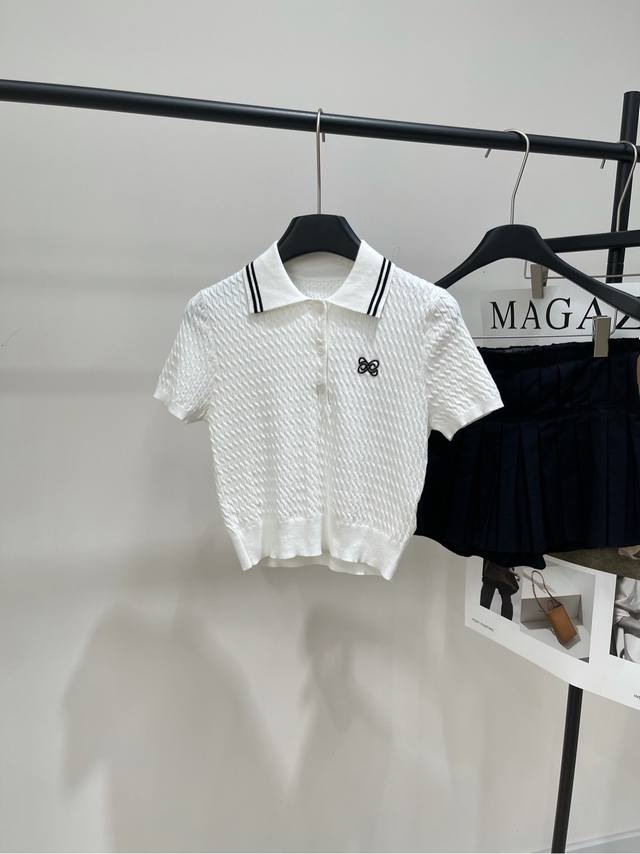 ann White Butterfly Polo Twist Short Sleeves Fabric: Cotton Color: White Deli