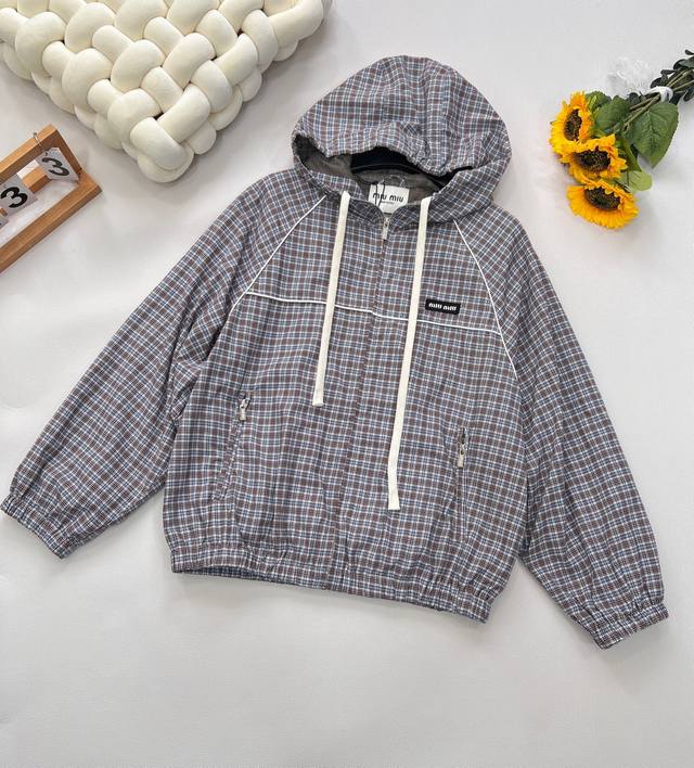 miumiu25Ss Spring And Summer New Intellectual Molecular Woven Plaid Design Wi