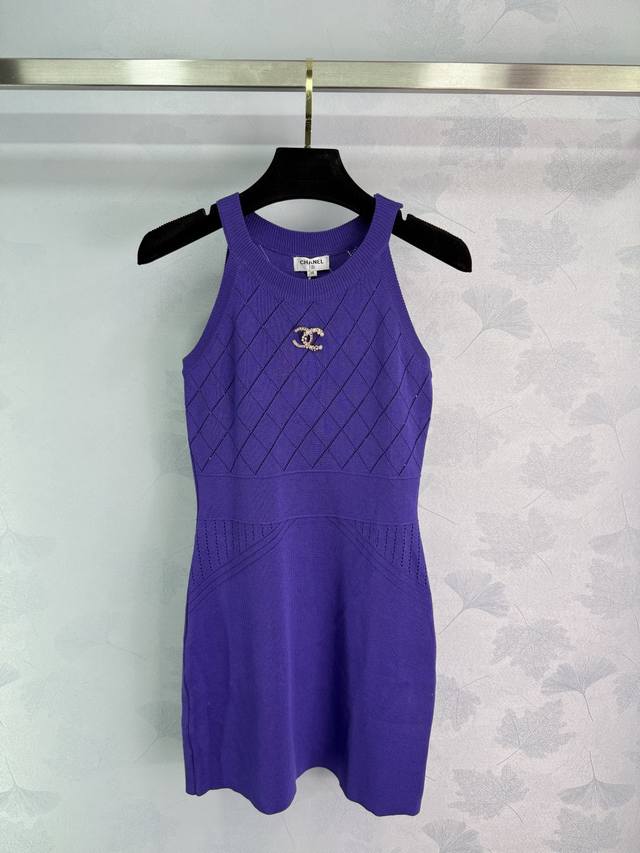 chan Xiaoxiang Halter Neck Dress Sleeveless Design Comfortable Fabric Suitabl