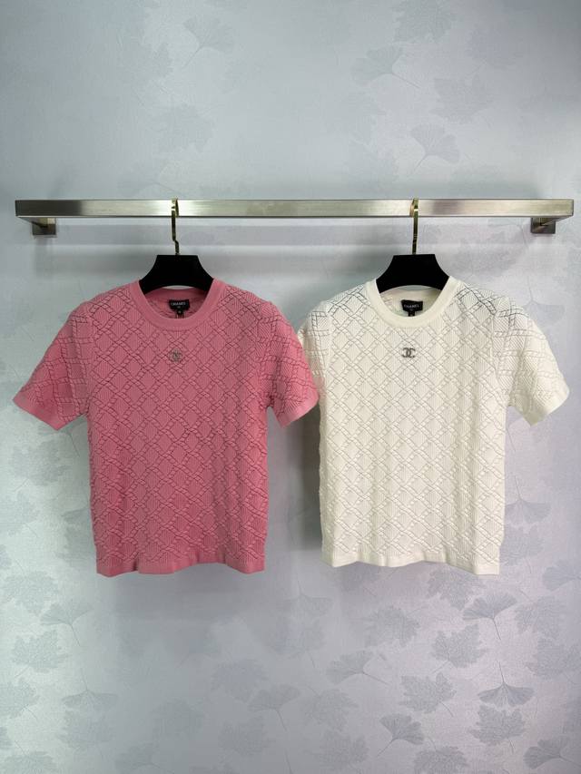 chane* Chanel's New Pink And White Short-Sleeved Knitted Top With Round Neck