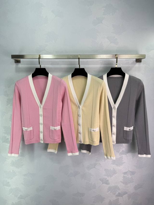 chane* Beach Spring And Summer New Products Contrast Color Slim Fit Knit Card