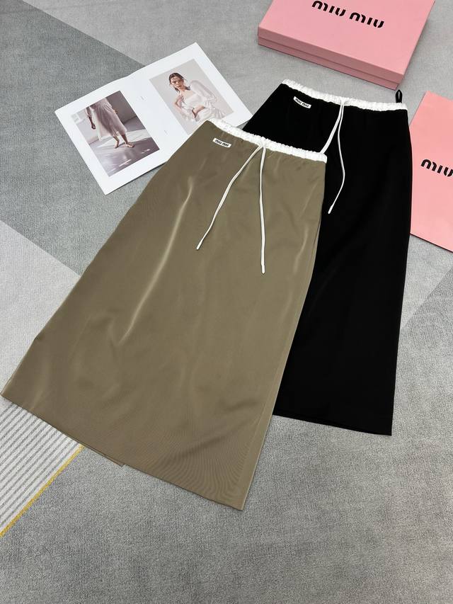 High Quality Miu Mi*25 New Summer Elastic Waist Skirt Miu Miulogo Back Slit Desi