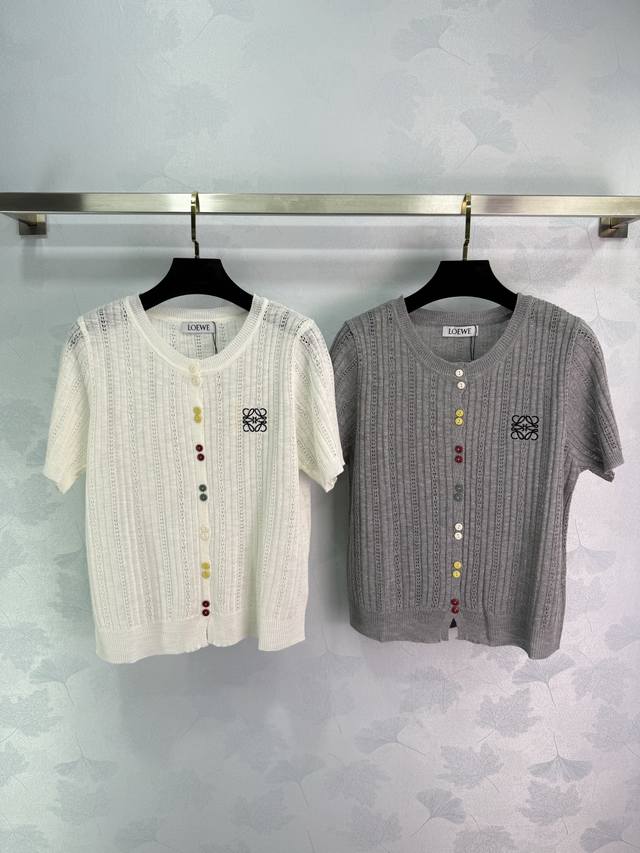 loe*Short-Sleeved Knitted Cardigan Available In Off-White And Grey. Colorful