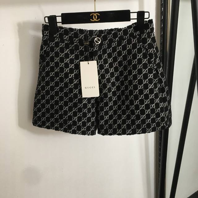Style No. 20253255 Gucc* New Gg Letter Jacquard Tweed Shorts Black Sml S Size Wa