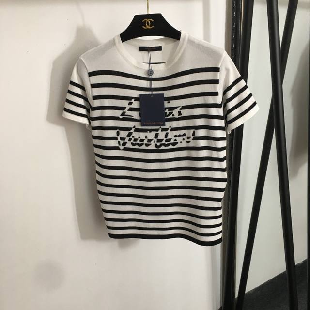 Style No. 20253240 Lv* New Logo Letter Stripe Short Sleeve Knit T-Shirt White Bl